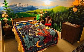 Itty Bitty Inn